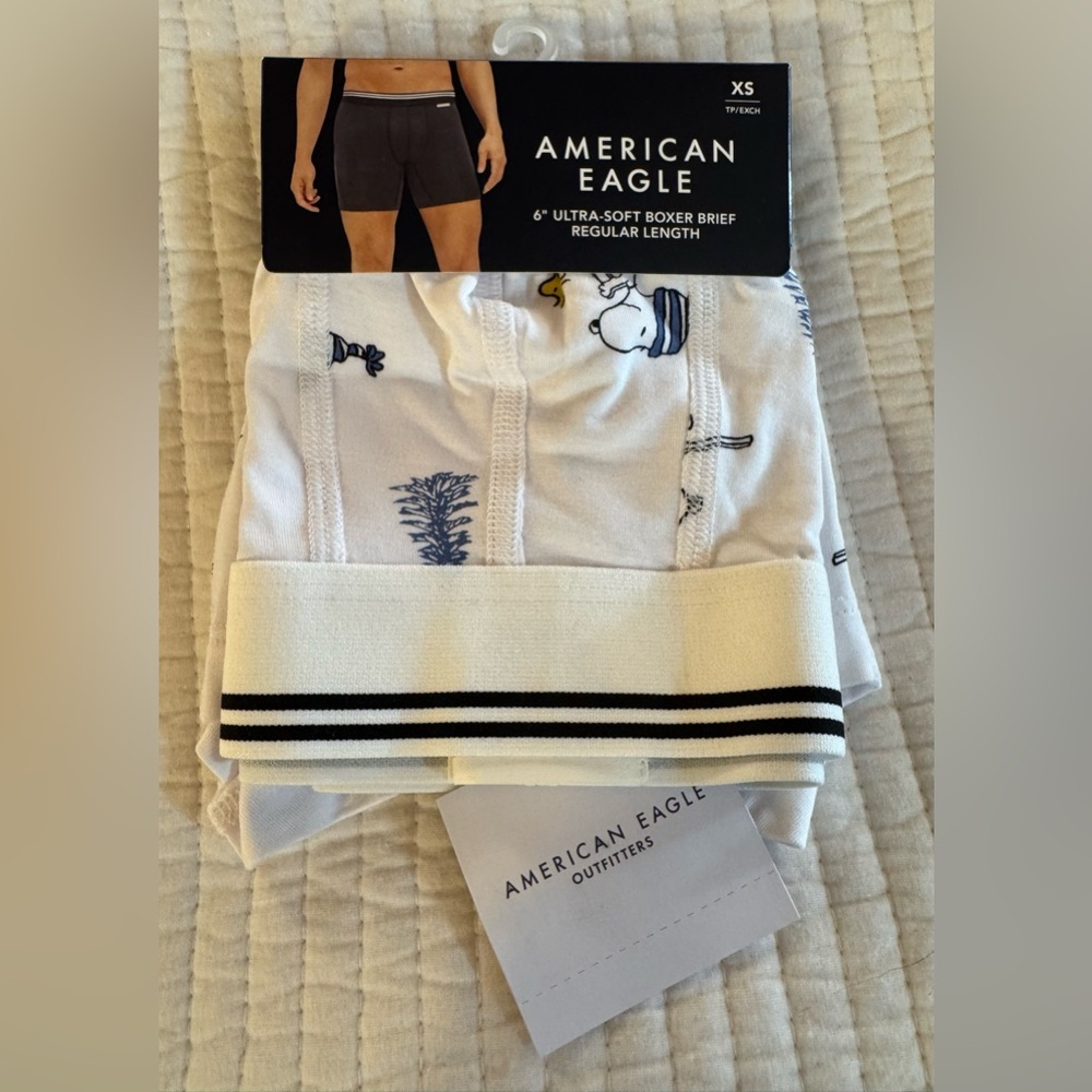 American Eagles Peanuts Snoopy 4” Ultra-Soft Boxer Briefs Sz XS White Blue NWT!